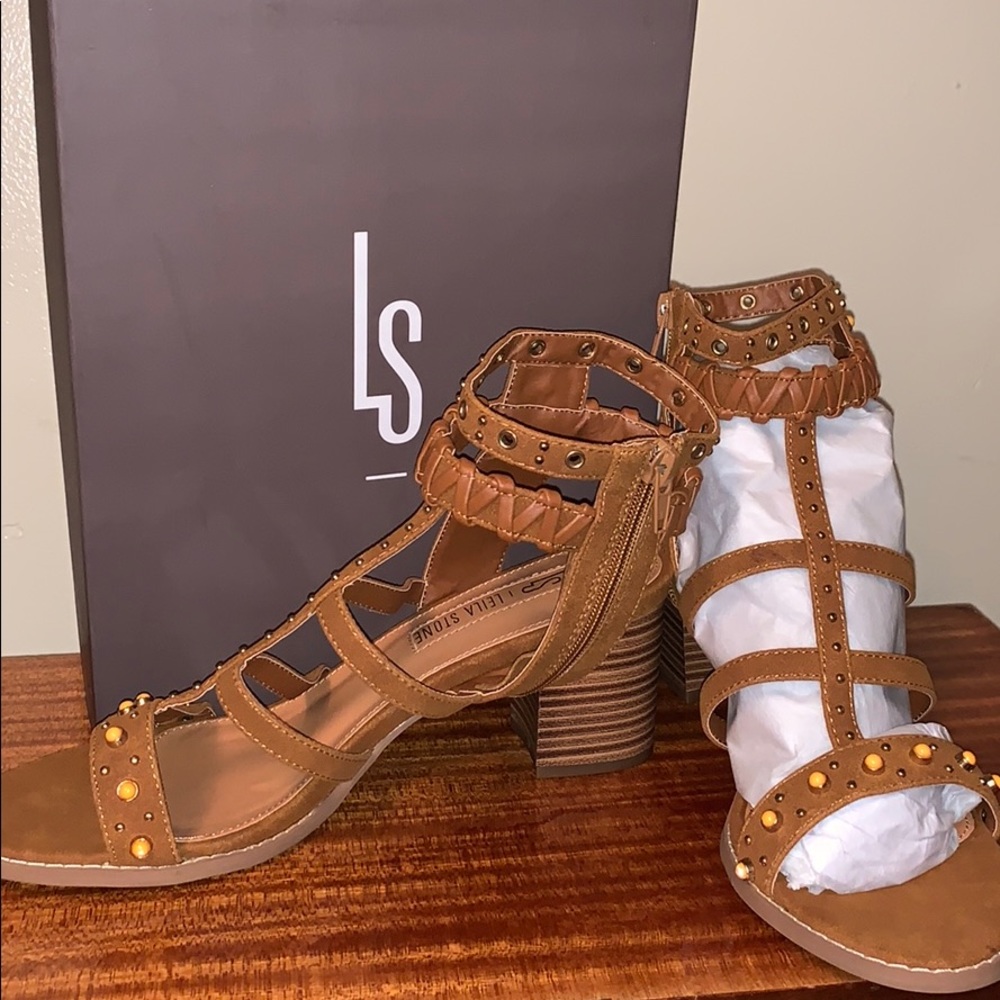 NWT 2” Suede sandal from ShoeDazzle